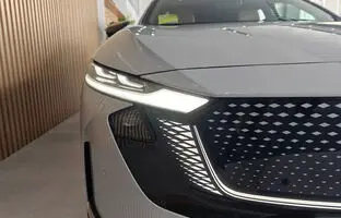 عرضه مزدا EZ-6 با قیمتی کمتر از 20 هزار دلار در چین آغاز شد