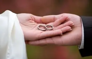 ثبت یک رکورد جدید در آمار ازدواج زوج های ۵۰ سال به بالا / دود عاشقی هم از کنده بلند می‌شود!