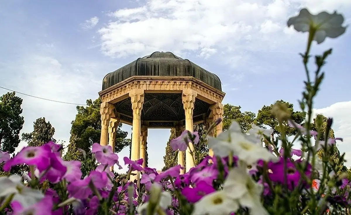  فال حافظ امروز جمعه 19 بهمن 1403 