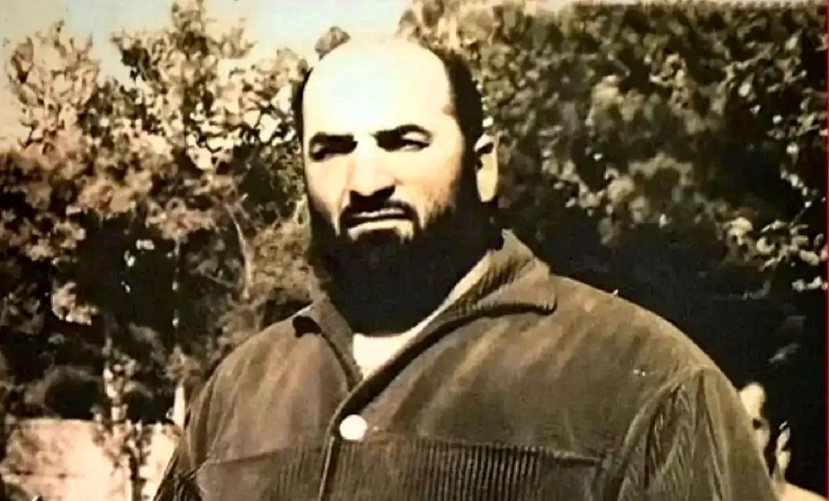 دیدار «شعبان بی مخ با محمدعلی کلی» در تهران؛ سال 1355 + عکس