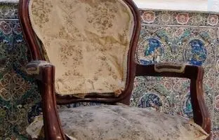 خون کدام پادشاه روی این صندلی تاریخی ریخته است؟