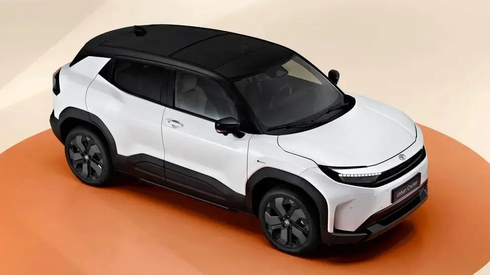 اوربن‌کروز، شاسی بلند جدید تویوتا  + عکس