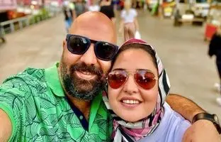 بوسه علی اوجی به دستان نرگس محمدی در جوکر +ویدئو