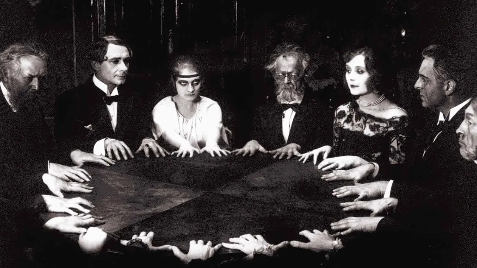  چرا دانشمندان احضار روح را جدی گرفته بودند؟