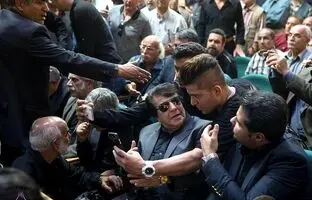 پاپاراتزی ایرانی؛ عباس قادری و گروهی از خوانندگان کوچه بازاری