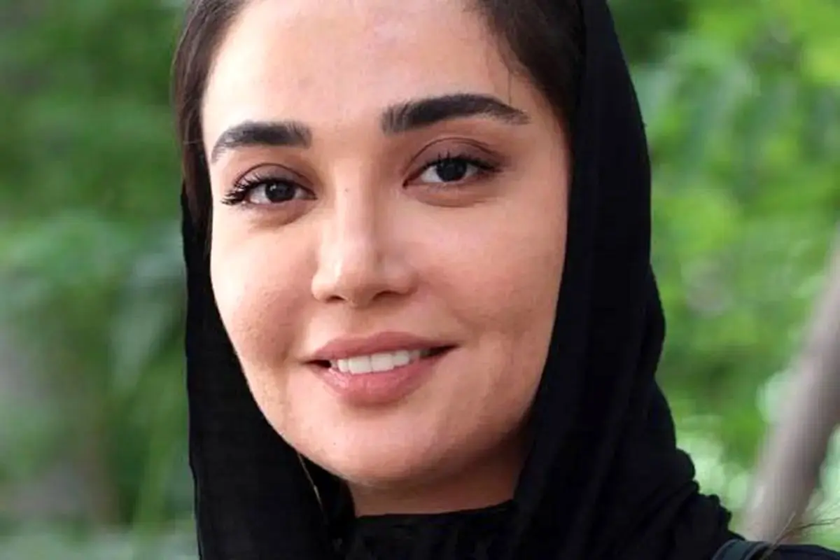 ژست متفاوت بازیگر زن مشهور سریال نون خ در کنار شالیزار برنج
