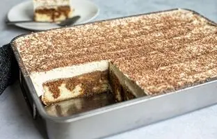طرز تهیه کیک تیرامیسو؛ کیک خوش‌بافت و خوشمزه
