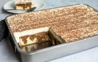 طرز تهیه کیک تیرامیسو؛ کیک خوش‌بافت و خوشمزه
