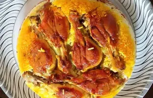 خوشمزه بپزید؛ طرز تهیه باسترما پلو؛ مجلسی‌ترین مرغ و پلوی ترکیه‌ای با طعم خاص و دلپذیر + ویدئو
