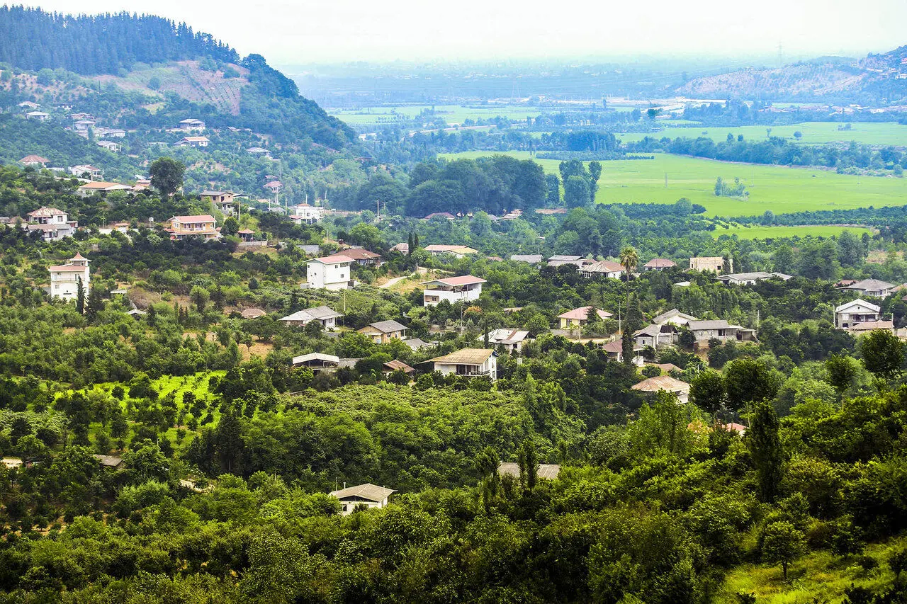 راهنمای سفر؛ اینجا شهر نقی معمولی است/ درباره ویلا، فالوئر و  قصه‌های عجیب سریال پایتخت