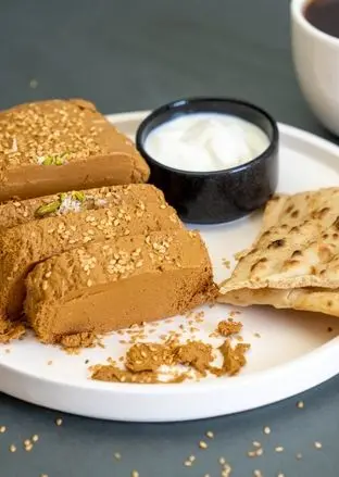 طرز تهیه حلوا ارده خانگی بدون شکر؛ سالم و مقوی