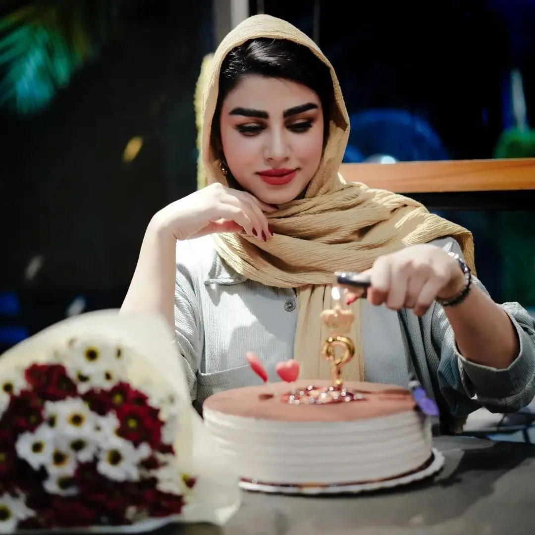 تصاویری از آخرین جشن تولد بهاره سرگلزایی