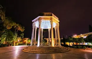 بهترین غزل‌های حافظ 1404: عشق نام ما را جاودانه خواهدکرد!