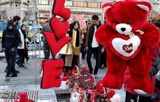 
عجایب ولنتاین؛ از سنگ قبر تا هدیه دست‌دوم!

