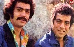  «بهروز وثوقی» و برادرش «چنگیز»؛ اواخر دهه 40 + تصویر