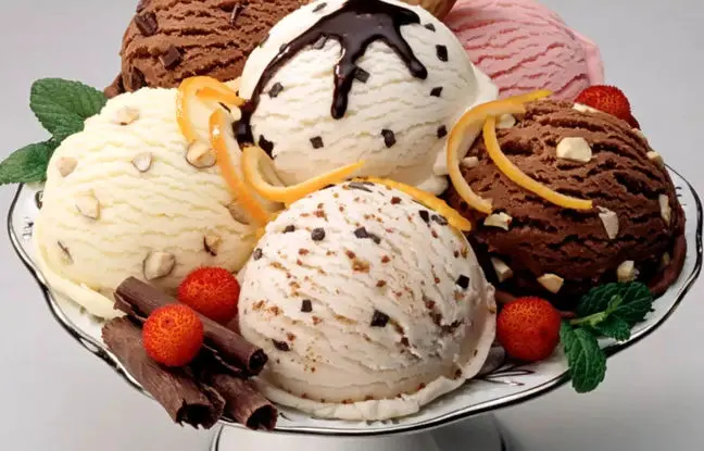 خوشمزه بپزید؛ طرز تهیه ۵ مدل بستنی با موز بدون شکر و ثعلب