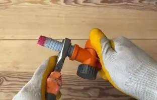(ویدئو) ساخت آبپاش برای باغچه به روش استاد ترکیه ای