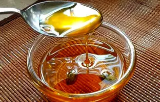 طرز تهیه شربت بار حرفه ای و براق برای انواع شیرینی و کیک + نکات مهم
