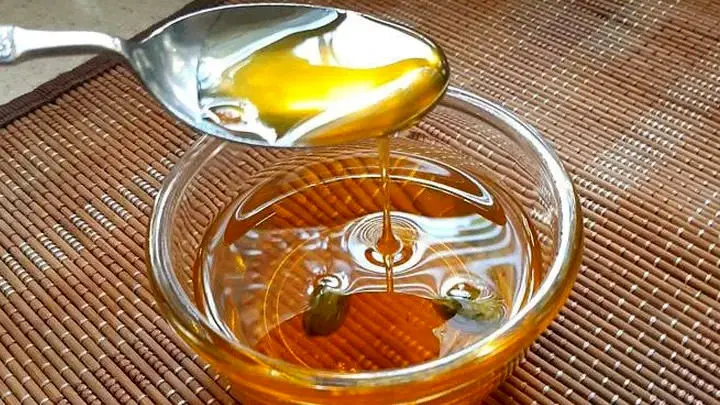 طرز تهیه شربت بار حرفه ای و براق برای انواع شیرینی و کیک + نکات مهم