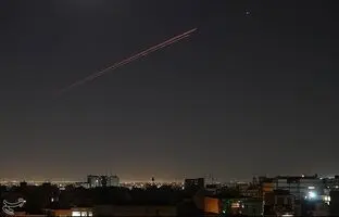 حمله به نارمک و لویزان در تهران/ درگیری پدافند هوایی برای دفع تهدیدات