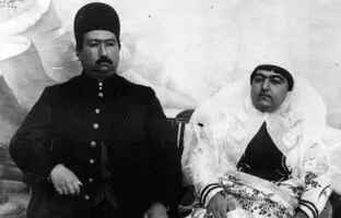  «محمدعلی شاه و همسرش» در دوران تبعید در روسیه؛ سال 1289 + تصویر