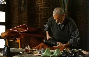 کفش عجیب ایرانی که محبوب ایتالیایی ها شد