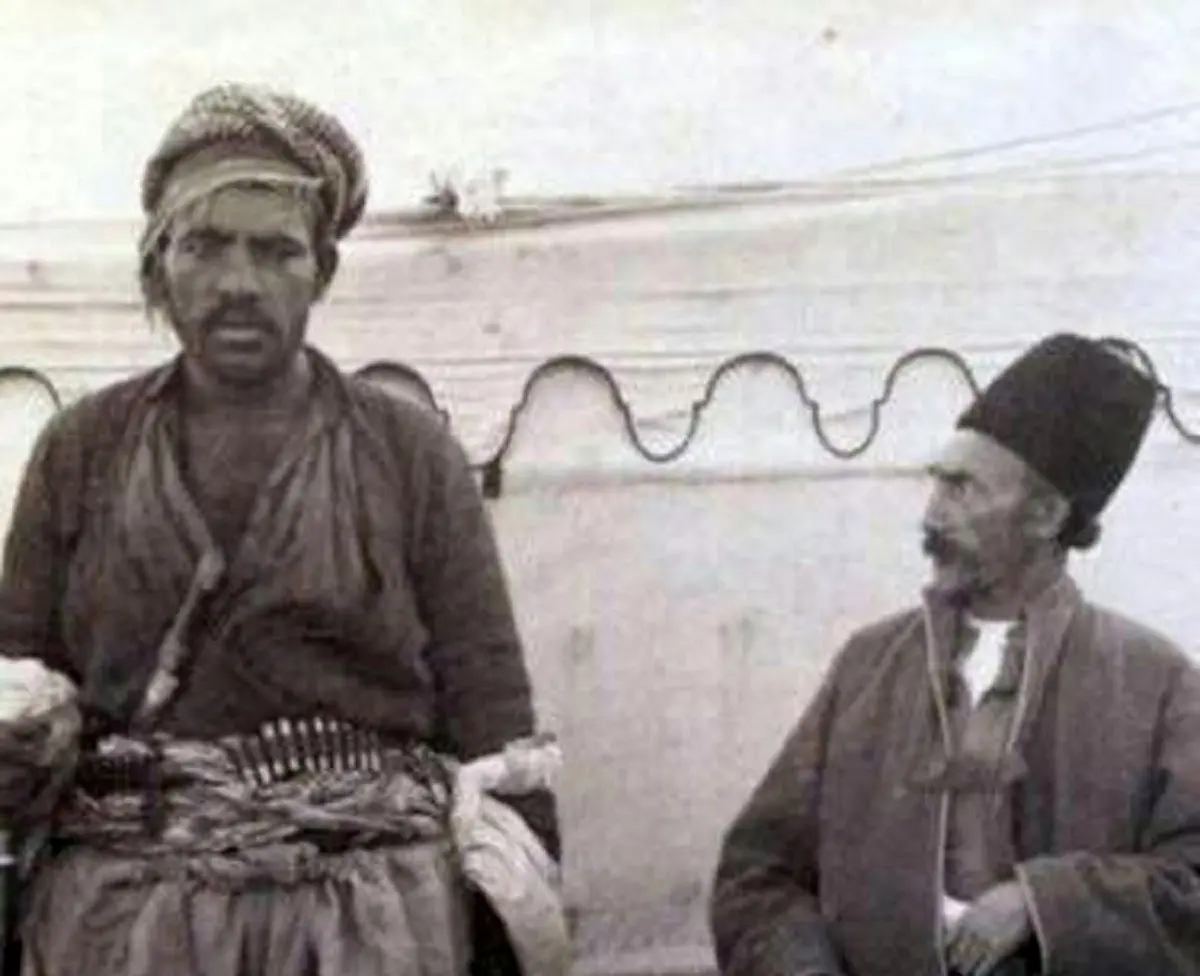 تصویری از یک بادیگارد دوره قاجار 