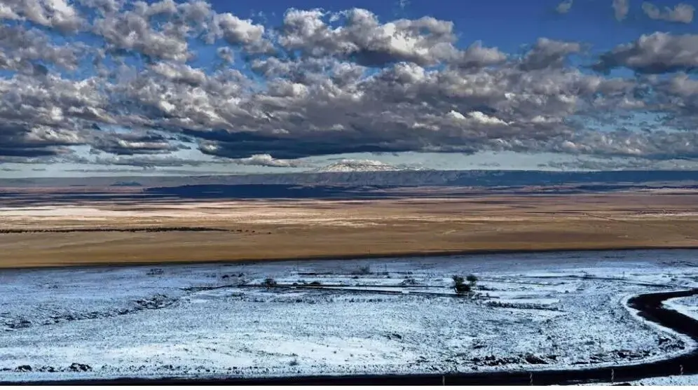 بارش برف در خشک‌ترین بیابان جهان بعد از ۱۰ سال! + ویدئو