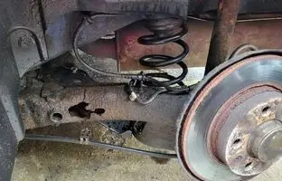 علائم خرابی اکسل خودرو