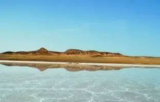 پدیدار شدن دریاچه در دل کویر مرنجاب + ویدئو