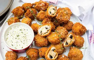 طرز تهیه قارچ سوخاری به سبک حرفه‌ای رستوران‌های لوکس + ویدئو