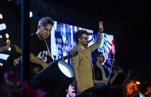 
جشنواره چای با حضور مصطفی راغب در جزیره استخر لاهیجان
