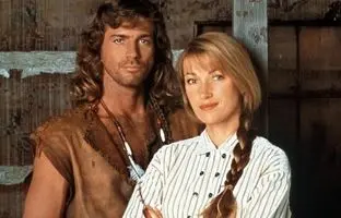 پاپاراتزی خارجی؛ تصاویری از دکتر مایکِ پزشک دهکده در ۲۱ سالگی 