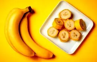 چه کسانی نباید موز بخورند؟