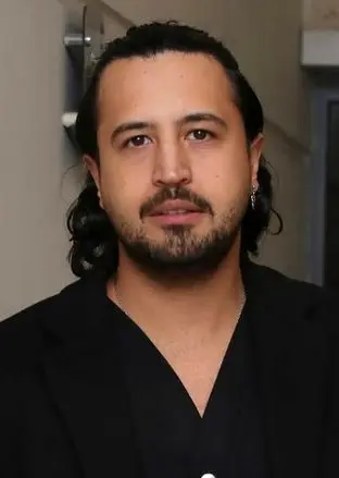  مهرداد صدیقیان عزادار شد 