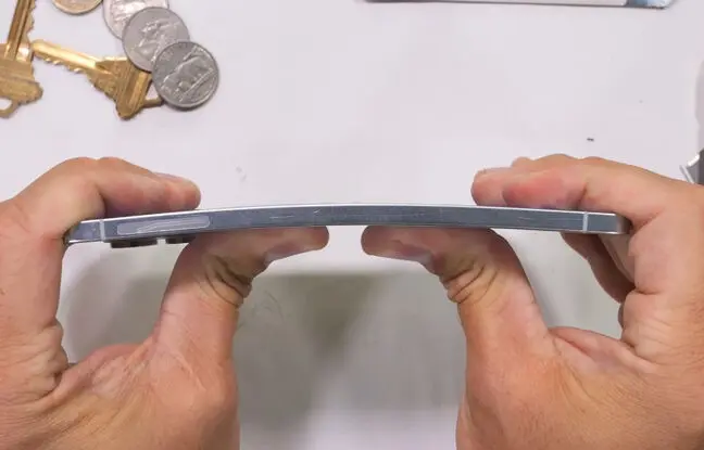  آیا Galaxy S25 Edge در تست مقاومت جان سالم به در می‌برد؟ + ویدئو