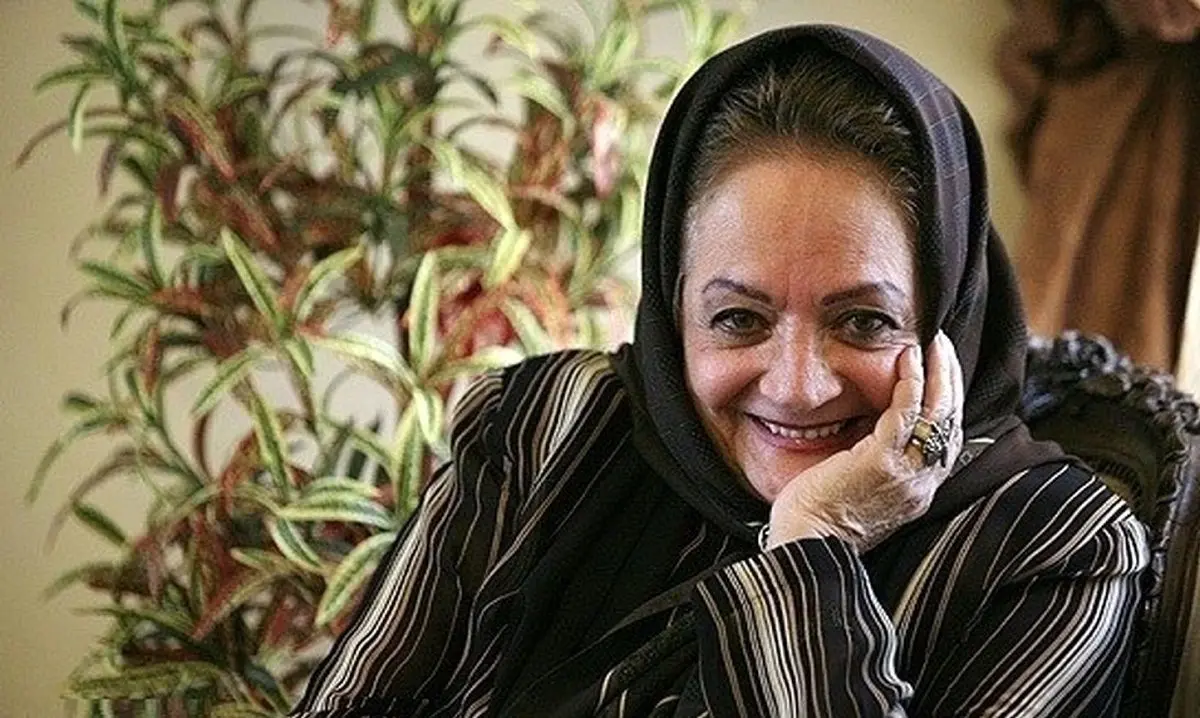 «شهلا ریاحی و محمد عبدی» در پشت صحنه فیلم گنج و رنج؛ سال 1346 + عکس