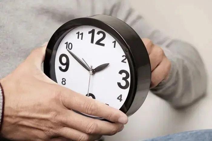 ماجرای تغییر ساعت رسمی کشور چیست؟