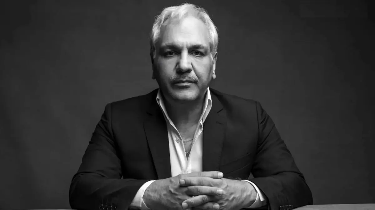 مهران مدیری: میهنم را زنده نگه می‌دارم