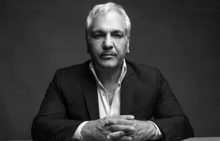 مهران مدیری: میهنم را زنده نگه می‌دارم