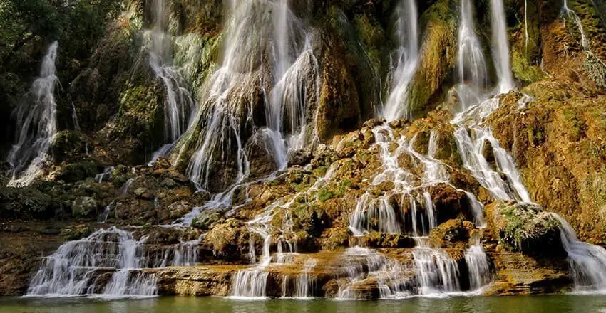 10 آبشار متفاوت ایران برای سفری هیجان‌انگیز در بهار