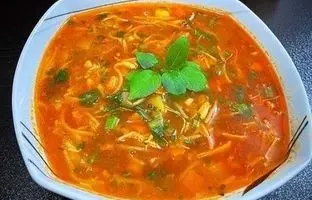 طرز تهیه سوپ ایتالیایی؛ قاتل سرماخوردگی