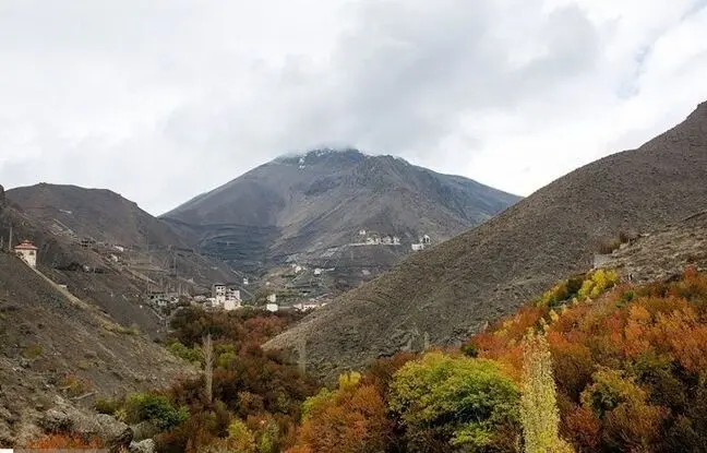 راهنمای سفر: سفر یک روزه به آبشار طبقاتی تهران