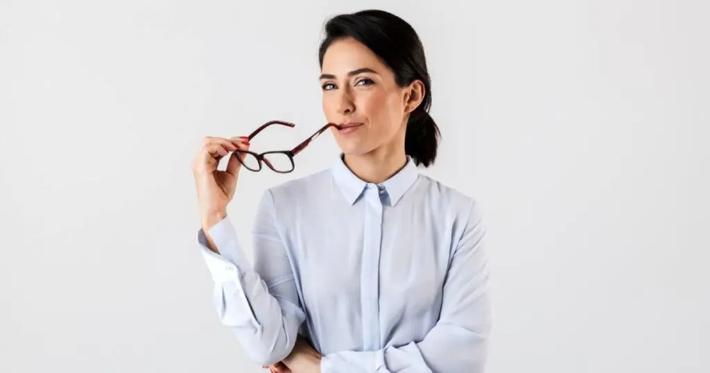  10 نشانه غیرکلامی که هوشتان را لو می‌دهند