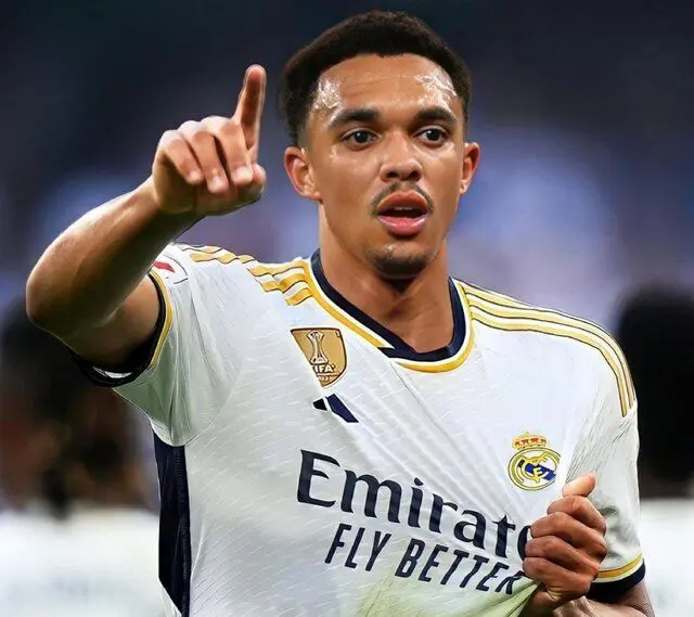 موافقت لیورپول با جدایی  آلکساندر آرنولد