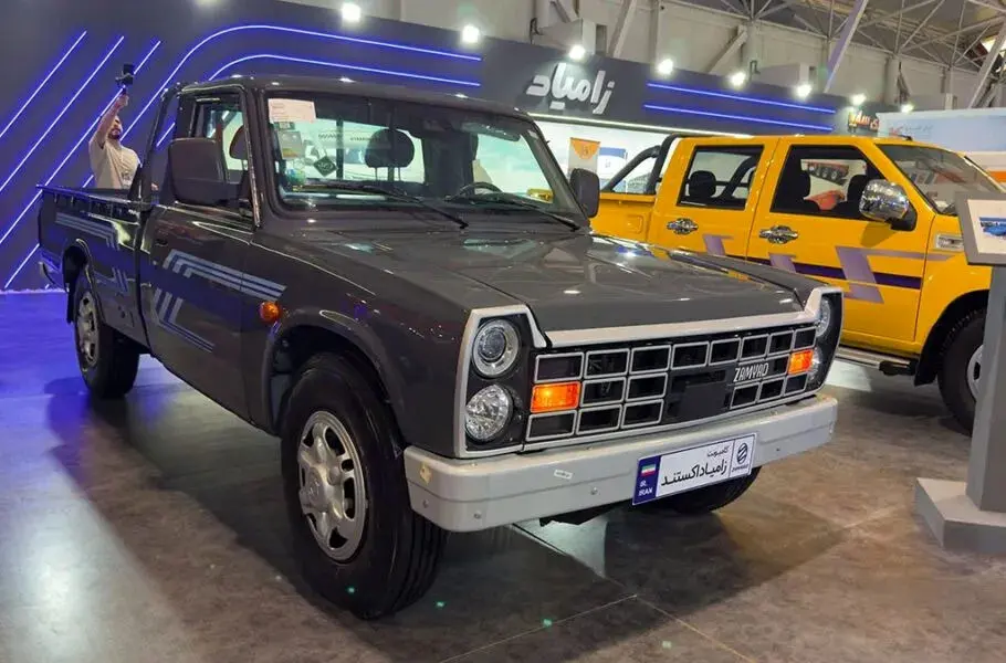 وانت زامیاد EX در نمایشگاه خودرو شیراز ۱۴۰۴ رونمایی شد؛ نیسان آبی در قالب مدرن