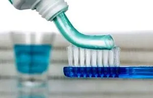 خمیردندان‌های مختلف چه تفاوتی با یکدیگر دارند؟