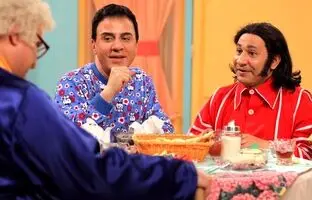  فیلم نذری دادن عمو پورنگ در عزاداری محرم + ویدئو
