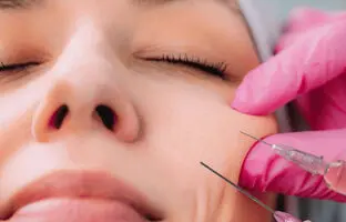 هشدار وزارت بهداشت درباره تزریق ژل | ژل‌های استاندارد چه ویژگی‌هایی دارند؟