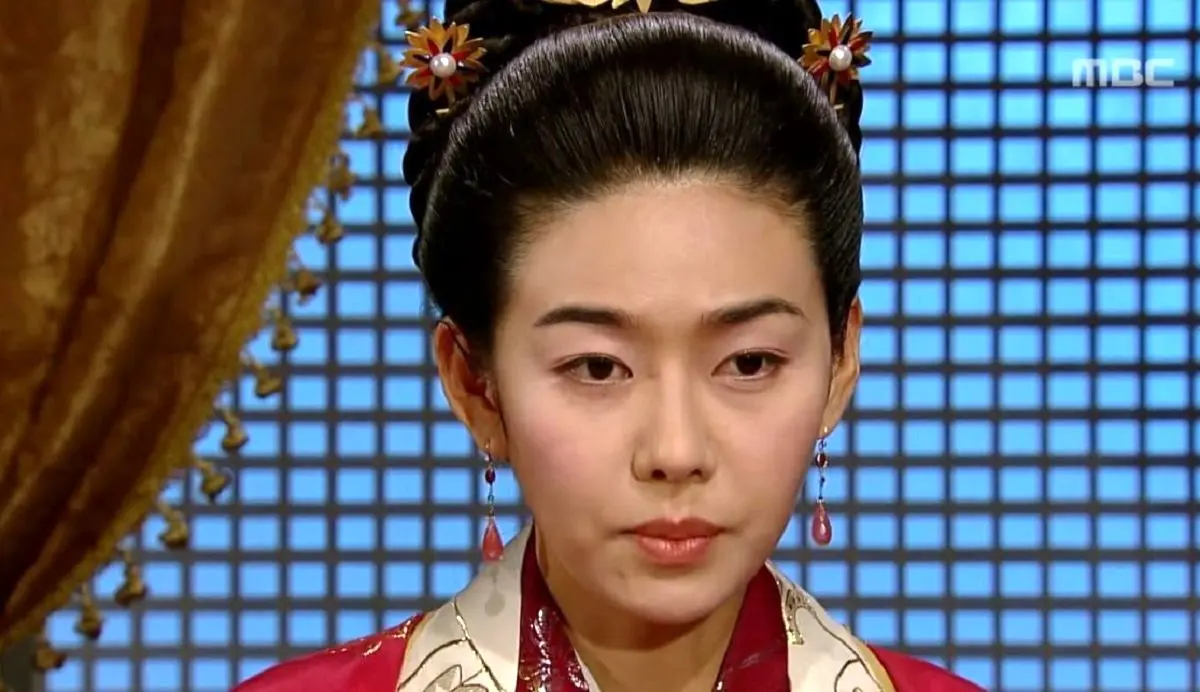 تغییر چهره «سولان همسر تسو» سریال جومونگ بعد 18 سال در 45 سالگی + تصاویر